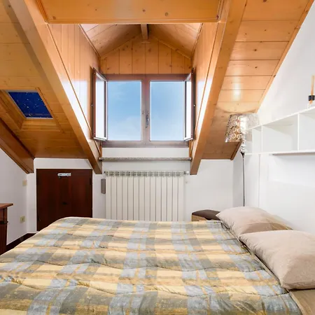 Lejlighed Ampia Mansarda E Terrazzo 10 Minuti Dal Centro