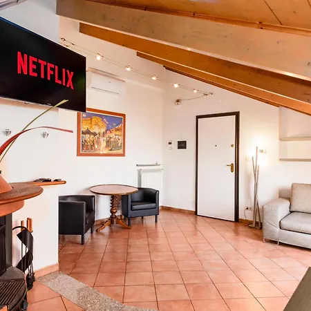 Appartement Ampia Mansarda E Terrazzo 10 Minuti Dal Centro Turin